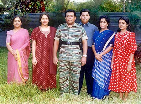 Prabhakaran with wife Mathivathani (2nd Left), son Charles Anthony and two unidentified relatives