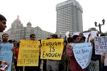 Mumbai citizens protest after 26/11.