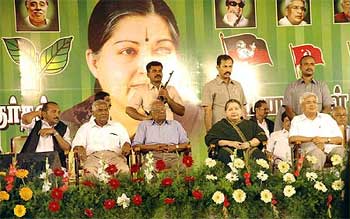 Vaiko, D Raja, A B Bardhan, J Jayalalithaa and Karat at a Tamil Nadu rally