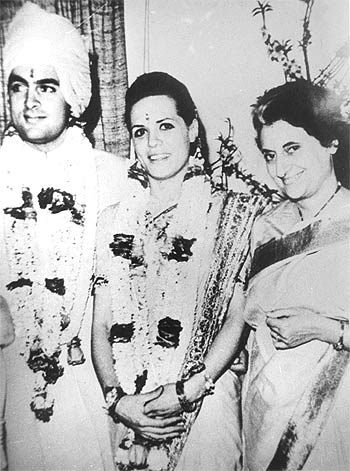 At Rajiv Gandhi and Sonia Maino's wedding