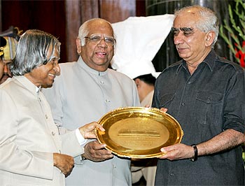 A file photograph of President APJ Abdul Kalam presenting the outstanding parliamentarian award for the year 2001 to Jaswant Singh as Speaker Somnath Chatterjee looks on