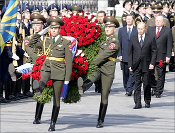 Russian leader Vladimir Putin at the Tomb of the Unknown Soldier in Moscow, May 2006