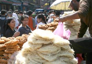 Eid shoppers at a Srinagar market