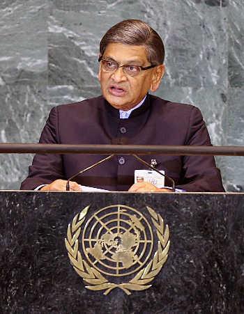 Krishna addressing the UN General Assembly
