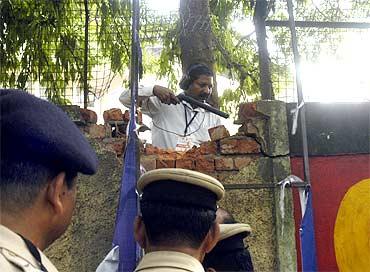 The bomb squad near gate no. 12 at Chinnaswamy Stadium