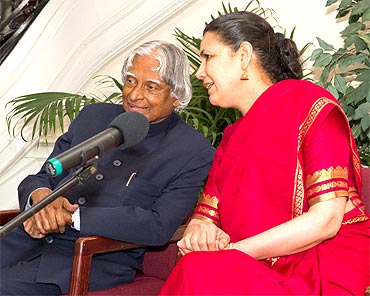 Kalam with Meera Sanyal