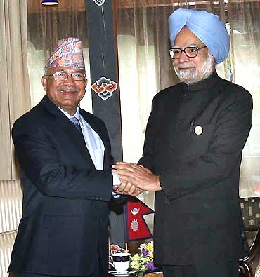 PM Manmohan Singh with Prime Minister of Nepal, Madhav Kumar Nepal