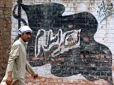 A flag of the Khyber-based Lashkar-e-Islam painted on a wall in Bara town in Pakistan's Federally Administered Tribal Areas
