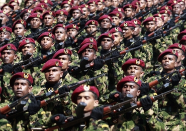 Sri Lankan commandos march in a parade