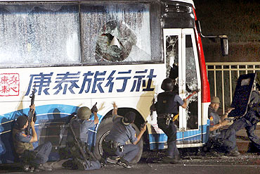 Philippine commandos target the tourist bus