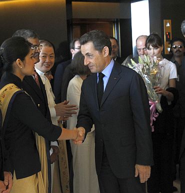 Sarkozy honours 26/11 heroes