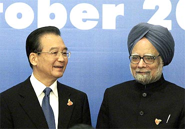 Wen Jiabao with Dr Manmohan Singh
