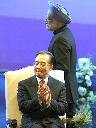 Chinese Premier Wen Jiabao with Prime Minister Manmohan Singh