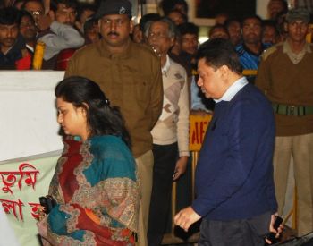 Jyoti Basu's son Chandan and his wife leave the hospital after his death