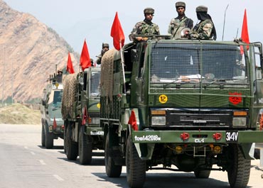 Army parades through the riot-torn Srinagar