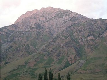 The Habba Khatoon mountain