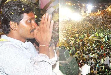Jagan and, right, the crowd at Srikakulam
