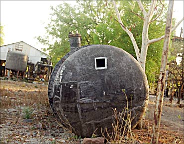 A few months after the tragedy, this underground tank which stored MIC was removed and thrown away