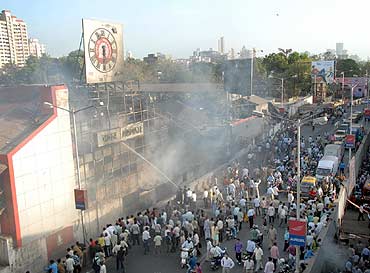 Fire at Dadar railway station