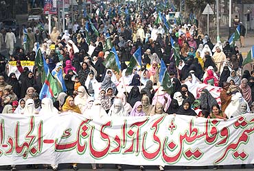 Supporters of Jamaat-e-Islami at a rally to mark Kashmir Solidarity Day in Lahore