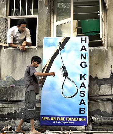 A billboard seeks the death rap for Kasab