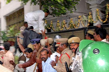 Protestors ransack AP minister Dr Geeta Reddy's residence