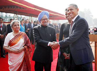 The Singhs and Obamas at Rashtrapati Bhavan, November 8