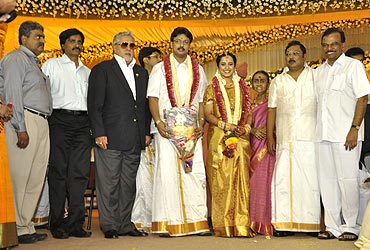 Liquor baron Vijay Mallya with the newlyweds