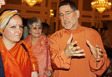 Meditation guru Master Charles Cannon (right)