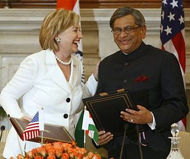 US Secretary of State hillary Clinton with Indian External Affairs Minister SM Krishna