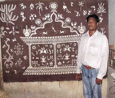 Madhukar Vadu with his painting