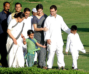 Sonia Gandhi with son Rahul, daughter Priyanka and grandchildren