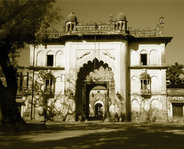 The Mahmoodabad fort