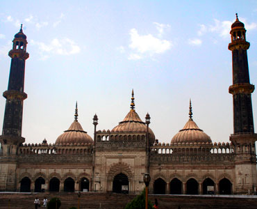 The Bada Imambara built by Nawab Asaf-ud-Daulah in Lucknow