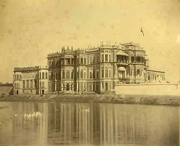 An etching of the Mahmoodabad fort
