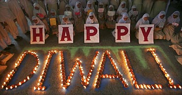 Muslim school girls celebrate Diwali in Allahabad