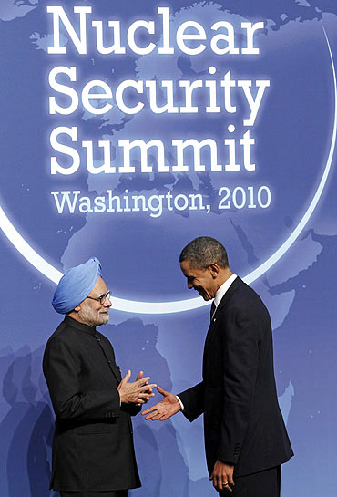 Dr Singh with US President Barack Obama at the Nuclear Security Summit in Washington, DC