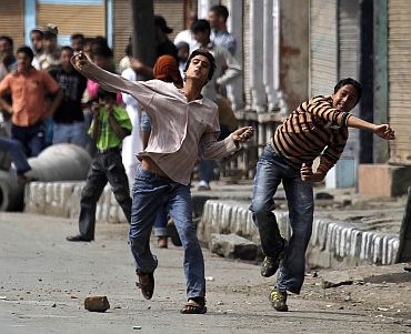 An anti-government  protest in Srinagar turns violent