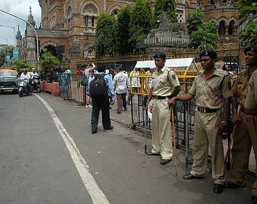 Mumbai cops gear up for Ganesh immersion