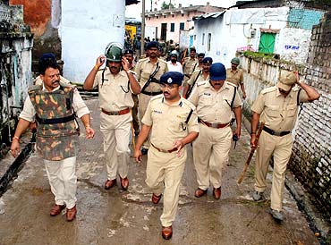 Superintendent of Police, Ratlam, Mayank Jain, forefront, leads a search operation, September 4