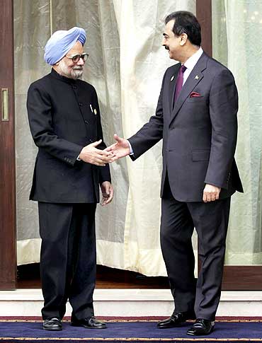 A file photo of Prime Minister Manmohan Singh with his Pakistani counterpart Yusuf Raza Gilani