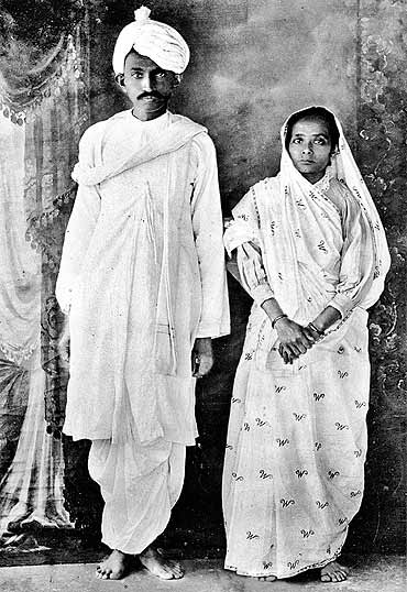 Mohandas and Kasturba Gandhi after returning to India