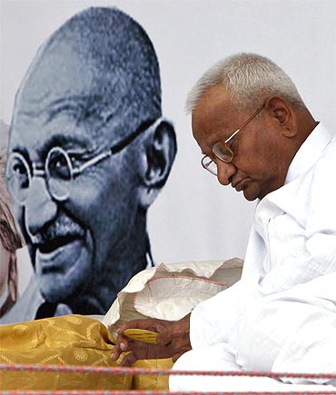 Anna Hazare rests