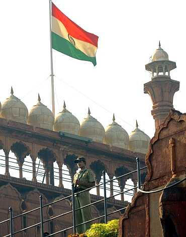 A policeman stands guard at Red Fort in New Delhi