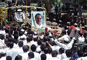 The funeral procession of Rajiv Gandhi in New Delhi