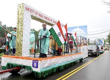 Kangna dazzles at India Day parade