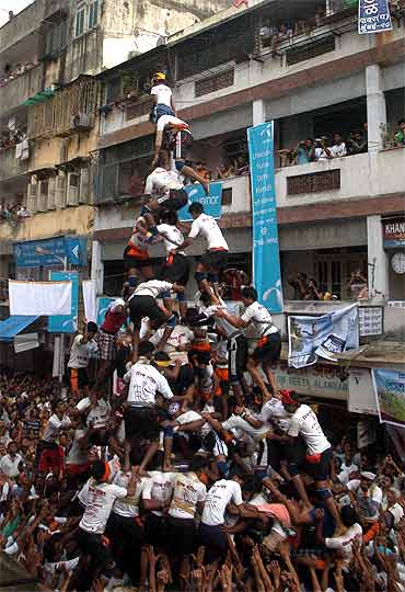 Photos: Mumbai celebrates Janmashtami in style