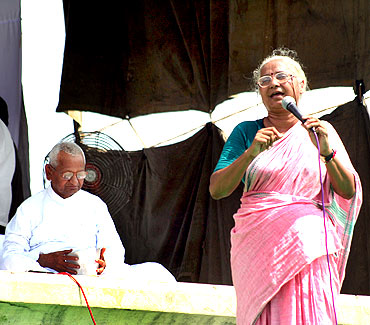 Social activist Medha Patkar at Ramlila Maidan in support of Anna Hazare's  movement on anti-corruption