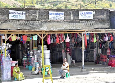 Shop signs at Kanglatombi in the Sadar Hills area of Senapati district already have Sadar Hills District written on them, though the government is yet to accord district status