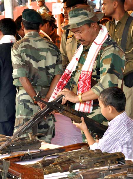 Militants lay down arms, seek peace